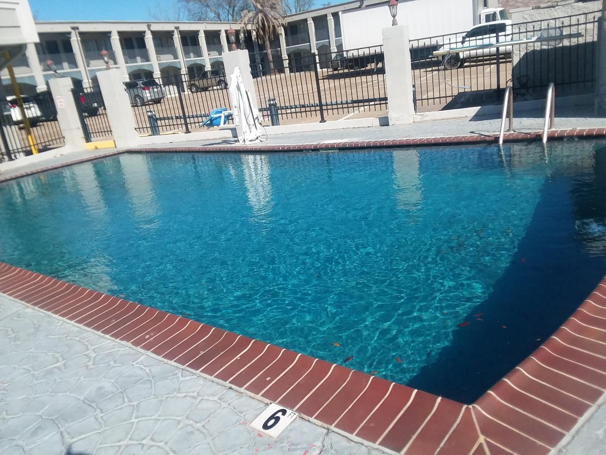 Howard Johnson By Wyndham Historic Lake Charles Eksteriør billede
